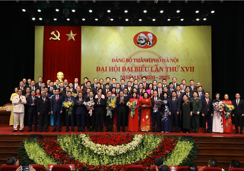 Sáng 13-10, tại Đại hội đại biểu lần thứ XVII (nhiệm kỳ 2020-2025) Đảng bộ thành phố Hà Nội, kết quả bầu Ban Chấp hành Đảng bộ thành phố khóa XVII đã được công bố. 

