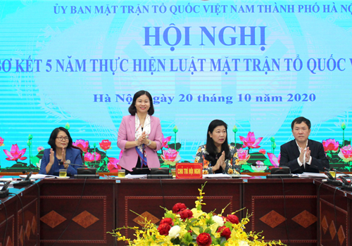 Ngày 20-10, Ủy ban Mặt trận Tổ quốc Việt Nam thành phố Hà Nội sơ kết 5 năm thực hiện Luật Mặt trận Tổ quốc Việt Nam. Dự hội nghị có Phó Bí thư Thành ủy, Trưởng ban Dân vận Thành ủy Nguyễn Thị Tuyến; Phó Chủ tịch Trung ương Mặt trận Tổ quốc Việt Nam không chuyên trách, Ủy viên Ban Thường vụ Thành ủy, Chủ tịch Ủy ban Mặt trận Tổ quốc Việt Nam Thành phố Nguyễn Lan Hương.