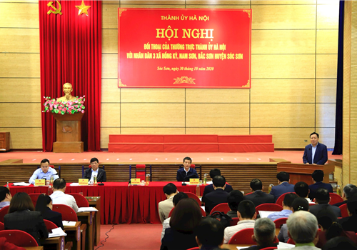 Chiều 30-10, tại trụ sở UBND huyện Sóc Sơn, Thường trực Thành ủy Hà Nội tổ chức Hội nghị đối thoại với nhân dân 3 xã Nam Sơn, Hồng Kỳ, Bắc Sơn (huyện Sóc Sơn), nằm trong vùng ảnh hưởng môi trường Khu liên hợp xử lý chất thải Sóc Sơn. Phó Bí thư Thành ủy Nguyễn Văn Phong, Phó Chủ tịch UBND thành phố Nguyễn Quốc Hùng và lãnh đạo các sở, ban, ngành của thành phố đã đối thoại với nhân dân.
