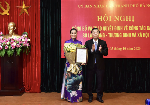 Chiều 05-10, Ủy viên Trung ương Đảng, Phó Bí thư Thành ủy, Chủ tịch UBND thành phố Hà Nội Chu Ngọc Anh đã dự Hội nghị công bố và trao Quyết định bổ nhiệm Giám đốc Sở Lao động, Thương binh và Xã hội thành phố Hà Nội.