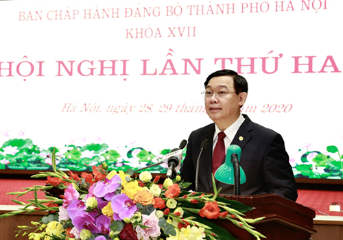 Với tinh thần trách nhiệm cao, sau một ngày làm việc rất khẩn trương, tích cực, Hội nghị Ban Chấp hành Đảng bộ Thành phố lần thứ hai đã hoàn thành toàn bộ nội dung chương trình đã đề ra và thành công tốt đẹp. 