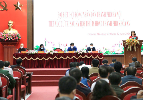 Sáng 14-12, Phó Bí thư Thường trực Thành ủy Nguyễn Thị Tuyến cùng với Tổ đại biểu HĐND thành phố Hà Nội số 13 tiếp xúc cử tri huyện Chương Mỹ, sau kỳ họp thứ mười tám, HĐND Thành phố khóa XV. Cùng dự có đại diện lãnh đạo các sở, ngành của thành phố và Ủy ban Mặt trận Tổ quốc Việt Nam hành phố.

