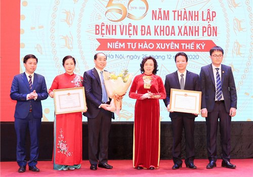 Chiều 25-12, tại Hà Nội, Bệnh viện Đa khoa Xanh Pôn tổ chức kỷ niệm 50 năm Ngày thành lập (1970-2020). Đến dự có nguyên Ủy viên Bộ Chính trị, nguyên Bí thư Thành ủy Hà Nội Phạm Quang Nghị; Ủy viên Trung ương Đảng, Phó Bí thư Thường trực Thành ủy Hà Nội khóa XVI, theo dõi hướng dẫn Đảng bộ thành phố Hà Nội Ngô Thị Thanh Hằng; Thứ trưởng Bộ Y tế Trần Văn Thuấn; Phó Bí thư Thường trực Thành ủy Hà Nội Nguyễn Thị Tuyến; Phó Chủ tịch UBND thành phố Hà Nội Chử Xuân Dũng.