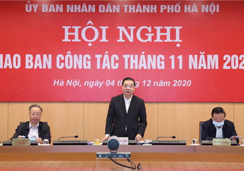 Sáng 04-12, Ủy viên Trung ương Đảng, Phó Bí thư Thành ủy, Chủ tịch UBND thành phố Hà Nội Chu Ngọc Anh chủ trì Hội nghị trực tuyến giao ban công tác tháng 11-2020.