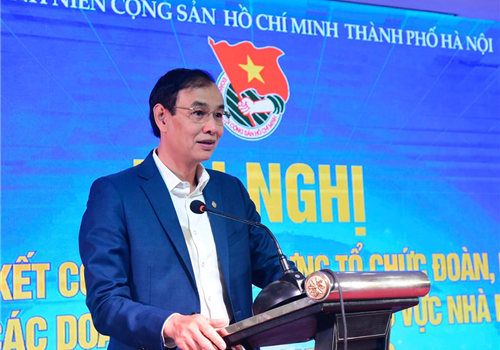 Sáng 21-2, Thành đoàn Hà Nội đã tổ chức Hội nghị tổng kết công tác xây dựng tổ chức Đoàn, hội trong các doanh nghiệp ngoài khu vực nhà nước, giai đoạn 2015-2020. Đồng chí Đào Đức Toàn, Phó Bí thư Thành ủy Hà Nội, Trưởng ban Chỉ đạo thực hiện Nghị quyết số 09-NQ/TU dự và chỉ đạo Hội nghị.