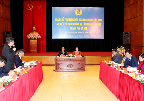 Chiều 06-02, Đoàn Chủ tịch Tổng Liên đoàn Lao động Việt Nam đã làm việc với Ban Thường vụ Liên đoàn Lao động thành phố Hà Nội về tình hình công nhân viên chức lao động trước, trong và sau Tết Nguyên đán Canh Tý năm 2020; công tác chỉ đạo thực hiện các biện pháp phòng, chống dịch bệnh viêm đường hô hấp do chủng mới của vi rút corona (nCov) gây ra. Ủy viên Trung ương Đảng, Chủ tịch Tổng Liên đoàn Lao động Việt Nam Nguyễn Đình Khang và Ủy viên Trung ương Đảng, Phó Bí thư Thường trực Thành ủy Hà Nội Ngô Thị Thanh Hằng chủ trì hội nghị.