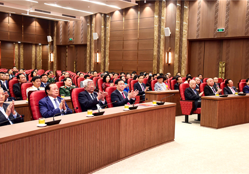 Sáng 16-03, Thành ủy, HĐND, UBND và Ủy ban Mặt trận Tổ quốc thành phố Hà Nội long trọng tổ chức buổi gặp mặt kỷ niệm 90 năm Ngày thành lập Đảng bộ thành phố Hà Nội (17/03/1930-17/03/2020). Đồng chí Vương Đình Huệ, Ủy viên Bộ Chính trị, Bí thư Thành ủy, Trưởng đoàn đại biểu Quốc hội Thành phố chủ trì buổi gặp mặt kỷ niệm 90 năm Ngày thành lập Đảng bộ thành phố Hà Nội. Tham dự buổi gặp mặt có các đồng chí lãnh đạo, nguyên lãnh đạo thành phố Hà Nội qua các thời kỳ và đội ngũ cán bộ chủ chốt Thành phố.