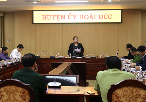 Chiều 17-03, Phó Bí thư Thành ủy, Chủ tịch HĐND Thành phố Nguyễn Thị Bích Ngọc, Trưởng đoàn kiểm tra số 3 của Ban Thường vụ Thành ủy Hà Nội đã làm việc với các huyện Hoài Đức, Đan Phượng về công tác lãnh đạo, chỉ đạo và thực hiện phòng, chống dịch Covid-19 trên địa bàn. Cùng dự có Phó Chủ tịch UBND Thành phố Nguyễn Doãn Toản; đại diện lãnh đạo một số sở, ngành của Thành phố.