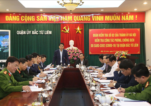 Sáng 21-3, Đoàn kiểm tra số 2 của Ban Thường vụ Thành ủy Hà Nội do Ủy viên Trung ương Đảng, Phó Bí thư Thành ủy, Chủ tịch UBND thành phố Nguyễn Đức Chung làm Trưởng đoàn đã kiểm tra công tác phòng, chống dịch Covid-19 tại hai quận Bắc Từ Liêm, Nam Từ Liêm. Thành viên Đoàn kiểm tra có Ủy viên Ban Thường vụ Thành ủy, Trưởng ban Tuyên giáo Thành ủy Nguyễn Văn Phong và lãnh đạo một số sở, ban, ngành Thành phố...