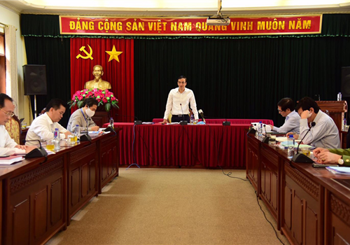 Sáng 24-03, Đoàn kiểm tra số 4 của Ban Thường vụ Thành ủy Hà Nội do đồng chí Đào Đức Toàn, Phó Bí thư Thành ủy làm Trưởng đoàn đã kiểm tra công tác lãnh đạo, chỉ đạo phòng, chống dịch Covid-19 tại huyện Đông Anh. Cùng tham gia Đoàn có Ủy viên Ban Thường vụ Thành ủy, Trưởng ban Nội chính Thành ủy Nguyễn Quang Huy.