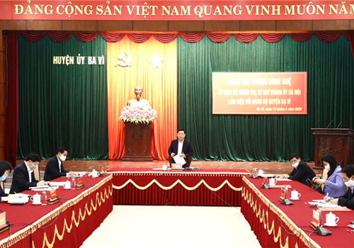 Sáng 16-4, đồng chí Vương Đình Huệ, Ủy viên Bộ Chính trị, Bí thư Thành ủy, Trưởng đoàn đại biểu Quốc hội thành phố Hà Nội đã làm việc với Huyện ủy Ba Vì về công tác phòng, chống dịch Covid-19; công tác tổ chức đại hội đảng bộ các cấp, tiến tới Đại hội lần thứ XXIII Đảng bộ Huyện và định hướng phát triển toàn diện cho huyện Ba Vì.