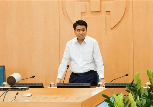Chiều 27-4, đồng chí Nguyễn Đức Chung, Ủy viên Trung ương Đảng, Phó Bí thư Thành ủy, Chủ tịch UBND Thành phố, Trưởng ban Chỉ đạo công tác phòng, chống dịch bệnh viêm đường hô hấp cấp do chủng mới của vi rút corona (Covid-19) thành phố Hà Nội chủ trì cuộc họp trực tuyến của Ban Chỉ đạo. Tham dự cuộc họp có Phó Chủ tịch UBND Thành phố Nguyễn Doãn Toản cùng lãnh đạo các sở, ngành và 30 quận, huyện, thị xã.