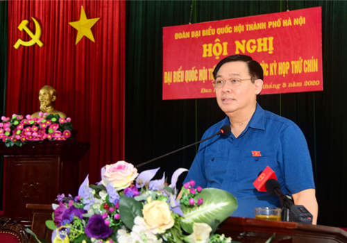 Chiều 05-5, đồng chí Vương Đình Huệ, Ủy viên Bộ Chính trị, Bí thư Thành ủy, Trưởng đoàn đại biểu Quốc hội thành phố Hà Nội cùng các đại biểu Quốc hội thuộc Đơn vị bầu cử số 5 thành phố Hà Nội đã tiếp xúc cử tri huyện Đan Phượng trước kỳ họp thứ chín, Quốc hội khóa XIV.

