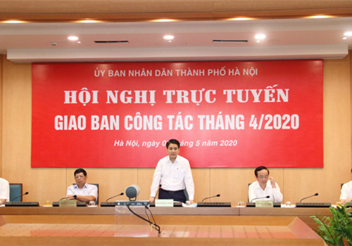 Sáng 06-5, Ủy viên Trung ương Đảng, Phó Bí thư Thành ủy, Chủ tịch UBND thành phố Hà Nội Nguyễn Đức Chung đã chủ trì hội nghị giao ban trực tuyến công tác tháng 4-2020 của UBND Thành phố.