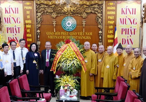 Nhân Đại lễ Phật đản 2020 - Phật lịch 2564, sáng 06-5, thay mặt lãnh đạo Đảng, Nhà nước, Ủy viên Bộ Chính trị, Phó Thủ tướng Thường trực Chính phủ Trương Hòa Bình đã tới thăm, chúc mừng Trung ương Giáo hội Phật giáo Việt Nam và các tăng ni, phật tử. Lãnh đạo thành phố Hà Nội tham dự có Ủy viên Trung ương Đảng, Phó Bí thư Thường trực Thành ủy Ngô Thị Thanh Hằng.