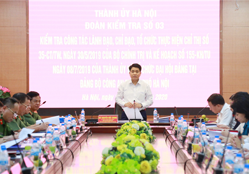 Chiều 09-6, Đoàn kiểm tra số 3 của Ban Thường vụ Thành ủy Hà Nội do Ủy viên Trung ương Đảng, Phó Bí thư Thành ủy, Chủ tịch UBND thành phố Nguyễn Đức Chung làm Trưởng đoàn đã làm việc với Đảng ủy Công an thành phố về công tác lãnh đạo, chỉ đạo, tổ chức thực hiện Chỉ thị số 35-CT/TƯ, ngày 30-5-2019 của Bộ Chính trị về “Đại hội Đảng bộ các cấp tiến tới Đại hội đại biểu toàn quốc lần thứ XIII của Đảng” và Kế hoạch số 155-KH/TU, ngày 8-7-2019 của Thành ủy Hà Nội về “Tổ chức Đại hội Đảng bộ các cấp tiến tới Đại hội đại biểu lần thứ XVII Đảng bộ thành phố Hà Nội”.