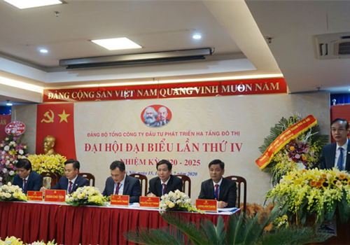 Sáng 16-7, Đại hội đại biểu Đảng bộ Tổng công ty Đầu tư phát triển hạ tầng đô thị (UDIC) lần thứ IV, nhiệm kỳ 2020-2025 chính thức khai mạc. Dự đại hội có Phó Bí thư Thành ủy Hà Nội Đào Đức Toàn; các đồng chí Ủy viên Ban Thường vụ Thành ủy: Trưởng ban Tổ chức Thành ủy Vũ Đức Bảo, Phó Chủ tịch UBND Thành phố Nguyễn Quốc Hùng; Phó Chủ tịch HĐND Thành phố Phùng Thị Hồng Hà; đại diện lãnh đạo các ban Đảng Thành ủy. Tham dự đại hội có 134 đại biểu chính thức đại diện cho 986 đảng viên trong toàn Đảng bộ Tổng công ty.