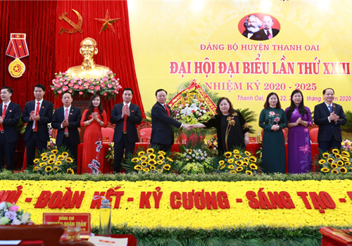 Sáng 23-7, Đại hội đại biểu lần thứ XXIII Đảng bộ huyện Thanh Oai, nhiệm kỳ 2020-2025, tiến hành phiên chính thức. Tới dự Đại hội có đồng chí Nguyễn Thị Bích Ngọc, Phó Bí thư Thành ủy, Chủ tịch HĐND thành phố Hà Nội; các Ủy viên Ban Thường vụ Thành ủy: Phó Chủ tịch Uỷ ban Trung ương Mặt trận Tổ quốc Việt Nam không chuyên trách, Chủ tịch Ủy ban Mặt trận Tổ quốc Việt Nam Thành phố Nguyễn Lan Hương, Trưởng ban Dân vận Thành ủy Nguyễn Thị Tuyến; Phó Chủ tịch UBND Thành phố Nguyễn Doãn Toản