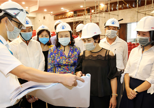 Sáng 21-8, đồng chí Ngô Thị Thanh Hằng, Ủy viên Trung ương Đảng, Phó Bí thư Thường trực Thành ủy Hà Nội, Trưởng Tiểu ban Tổ chức phục vụ Đại hội đại biểu lần thứ XVII Đảng bộ Thành phố chủ trì kiểm tra tiến độ thực hiện dự án cải tạo, sửa chữa Cung Văn hóa lao động hữu nghị Việt - Xô để chuẩn bị phục vụ tổ chức Đại hội lần thứ XVII Đảng bộ thành phố Hà Nội.