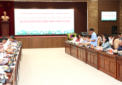 Chiều 06-8, đồng chí Ngô Thị Thanh Hằng, Ủy viên Trung ương Đảng, Phó Bí thư Thường trực Thành ủy, Trưởng ban Chỉ đạo Chương trình số 02-CTr/TU của Thành ủy Hà Nội về "Phát triển nông nghiệp, xây dựng nông thôn mới, nâng cao đời sống nông dân" đã làm việc với Đoàn công tác của Bộ Nông nghiệp và Phát triển nông thôn (NN&PTNT) do Thứ trưởng Trần Thanh Nam làm Trưởng đoàn. Cùng dự có đồng chí Nguyễn Văn Sửu, Ủy viên Ban Thường vụ Thành ủy, Phó Chủ tịch Thường trực UBND thành phố Hà Nội, Phó Trưởng ban Chỉ đạo Chương trình 02 của Thành ủy Hà Nội.