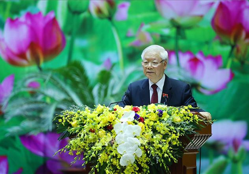 Sáng 28-9, tại Thủ đô Hà Nội, Đại hội đại biểu lần thứ XI (nhiệm kỳ 2020-2025) Đảng bộ Quân đội chính thức khai mạc. Đồng chí Nguyễn Phú Trọng, Tổng Bí thư, Chủ tịch nước, Bí thư Quân ủy Trung ương khóa X dự và phát biểu chỉ đạo Đại hội. Dự Đại hội có nguyên Tổng Bí thư Nông Đức Mạnh; các đồng chí nguyên Ủy viên Bộ Chính trị, nguyên Chủ tịch nước Trần Đức Lương, Trương Tấn Sang; Ủy viên Bộ Chính trị, Thủ tướng Chính phủ Nguyễn Xuân Phúc; nguyên Ủy viên Bộ Chính trị, nguyên Thủ tướng Chính phủ Nguyễn Tấn Dũng; Ủy viên Bộ Chính trị, Chủ tịch Quốc hội Nguyễn Thị Kim Ngân; các đồng chí nguyên Ủy viên Bộ Chính trị, nguyên Chủ tịch Quốc hội Nguyễn Văn An, Nguyễn Sinh Hùng. Tới dự còn có các đồng chí Ủy viên Bộ Chính trị, nguyên Ủy viên Bộ Chính trị; Bí thư Trung ương Đảng, nguyên Bí thư Trung ương Đảng; lãnh đạo các ban, bộ, ngành, đoàn thể trung ương; các đồng chí nguyên lãnh đạo Quân ủy Trung ương, Bộ Quốc phòng. Đại biểu thành phố Hà Nội dự có đồng chí Vương Đình Huệ, Ủy viên Bộ Chính trị, Bí thư Thành ủy, Trưởng đoàn đại biểu Quốc hội Thành phố.