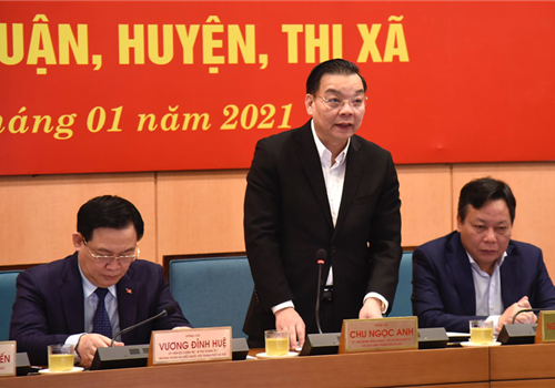 Đại diện lãnh đạo các Sở, ngành, lĩnh vực tiếp tục dành thời gian thảo luận, đóng góp ý kiến vào chương trình hành động năm 2021 của Thành phố.