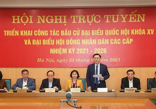 Thành ủy Hà Nội vừa tổ chức hội nghị trực tuyến triển khai công tác bầu cử đại biểu Quốc hội khóa XV và đại biểu HĐND các cấp nhiệm kỳ 2021-2026. Các đồng chí Vương Đình Huệ, Ủy viên Bộ Chính trị, Bí thư Thành ủy, Trưởng đoàn đại biểu Quốc hội Thành phố, Trưởng Ban Chỉ đạo cuộc bầu cử Thành phố; Nguyễn Ngọc Tuấn, Phó Bí thư Thành ủy, Chủ tịch HĐND Thành phố, Chủ tịch Ủy ban bầu cử Thành phố và các đồng chí Thường trực Thành ủy chủ trì Hội nghị.