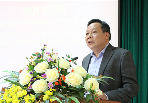 Sáng 27-10, Đảng ủy Khối các trường đại học, cao đẳng Hà Nội tổ chức Hội nghị Ban Chấp hành Đảng bộ lần thứ sáu (khóa III), nhiệm kỳ 2020-2025; sơ kết công tác xây dựng Đảng 9 tháng năm 2021, triển khai nhiệm vụ trọng tâm quý IV-2021. Tham dự hội nghị có Phó Bí thư Thành ủy Hà Nội Nguyễn Văn Phong.