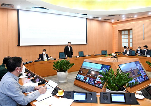 Chiều 18-11, Ủy viên Trung ương Đảng, Phó Bí thư Thành ủy, Chủ tịch UBND thành phố Hà Nội Chu Ngọc Anh, Trưởng Ban Chỉ đạo Chương trình số 05-CTr/TU của Thành ủy Hà Nội khóa XVII về “Đẩy mạnh công tác quy hoạch, quản lý quy hoạch; nâng cao hiệu lực, hiệu quả quản lý, sử dụng tài nguyên, bảo vệ môi trường; chủ động phòng, chống thiên tai, cứu hộ, cứu nạn, ứng phó với biến đổi khí hậu trên địa bàn thành phố Hà Nội giai đoạn 2021-2025” chủ trì Hội nghị đánh giá kết quả triển khai thực hiện Chương trình năm 2021.