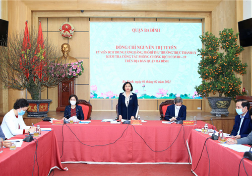 Chiều 1-2, Đoàn kiểm tra số 1 của Ban Thường vụ Thành ủy do Ủy viên Trung ương Đảng, Phó Bí thư Thường trực Thành ủy Hà Nội Nguyễn Thị Tuyến dẫn đầu đã kiểm tra công tác phòng, chống dịch Covid-19 trên địa bàn quận Ba Đình.