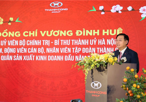 Tập trung các giải  pháp phòng chống dịch bệnh nhưng không quên nhiệm vụ đẩy mạnh sản xuất, kinh doanh là yêu cầu được đồng chí Vương Đình Huệ, Uỷ viên Bộ Chính trị, Bí thư Thành uỷ, Trưởng đoàn đại biểu Quốc hội thành phố Hà Nội nhấn mạnh khi đến thăm, động viên cán bộ, nhân viên Tập đoàn Thành Công đang ra quân sản xuất trong ngày đầu tiên của năm mới Tân Sửu.