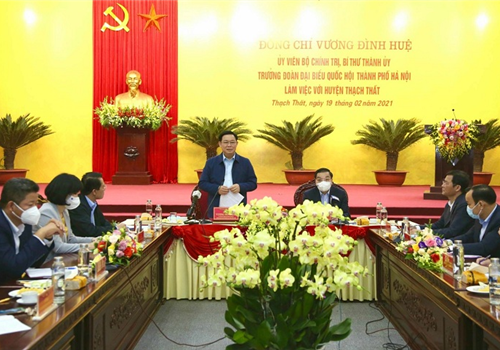 Sáng 19-2, Ủy viên Bộ Chính trị, Bí thư Thành ủy, Trưởng đoàn đại biểu Quốc hội Thành phố Vương Đình Huệ và Ủy viên Trung ương Đảng, Phó Bí thư Thành ủy, Chủ tịch UBND Thành phố Chu Ngọc Anh đã làm việc với cán bộ chủ chốt huyện Thạch Thất về kết quả thực hiện nhiệm vụ chính trị năm 2020, phương hướng nhiệm vụ trọng tâm năm 2021.