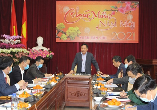 Ngày 2-2, Đoàn kiểm tra số 4 của Ban Thường vụ Thành ủy Hà Nội do đồng chí Nguyễn Văn Phong, Phó Bí thư Thành ủy làm Trưởng đoàn, đã kiểm tra công tác phòng, chống dịch Covid-19 trên địa bàn quận Hai Bà Trưng và huyện Đông Anh.