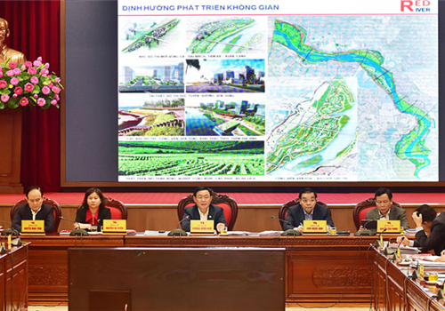 Chiều 10-3, chủ trì Hội nghị Ban Thường vụ Thành ủy Hà Nội cho ý kiến về chủ trương hoàn thiện đồ án Quy hoạch phân khu đô thị sông Hồng, tỷ lệ 1/5.000 (đoạn từ cầu Hồng Hà đến cầu Mễ Sở), Uỷ viên Bộ Chính trị, Bí thư Thành ủy Vương Đình Huệ cho biết, các chuyên gia đầu ngành mà Thành ủy Hà Nội tham vấn đều nhận định, đây là đồ án tốt nhất từ trước đến nay và đủ điều kiện để được phê duyệt. 
