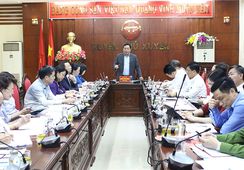 Đoàn công tác của Ban Thường vụ Thành ủy Hà Nội do Phó Bí thư Thành ủy Nguyễn Văn Phong làm Trưởng đoàn đã kiểm tra công tác quán triệt, học tập và triển khai thực hiện Nghị quyết Đại hội lần thứ XIII của Đảng, Nghị quyết Đại hội lần thứ XVII Đảng bộ thành phố và tình hình triển khai, chuẩn bị bầu cử  tại huyện Phú Xuyên. Cùng tham  dự có Uỷ viên Ban Thường vụ, Trưởng Ban Tuyên giáo Thành ủy Bùi Huyền Mai.
