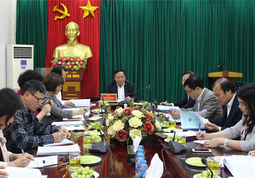 Chiều 23-3, Đoàn kiểm tra số 3 của Ban Thường vụ Thành ủy do Phó Bí thư Thành ủy Hà Nội Nguyễn Văn Phong làm Trưởng đoàn đã kiểm tra công tác quán triệt, học tập và triển khai thực hiện Nghị quyết Đại hội lần thứ XIII của Đảng, Nghị quyết Đại hội lần thứ XVII Đảng bộ Thành phố; việc xây dựng và thực hiện quy chế, chương trình, kế hoạch tổ chức thực hiện Nghị quyết Đại hội Đảng bộ các cấp tại Đảng ủy Khối các trường đại học, cao đẳng Hà Nội.