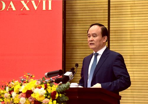 Sáng 23-4, Hội nghị nghiên cứu, học tập, quán triệt, tuyên truyền và triển khai thực hiện Nghị quyết đại hội 13 của Đảng và 10 chương trình công tác Thành ủy khóa XVII tiếp tục chương trình trực tuyến và truyền hình trực tiếp trên Đài phát thanh truyền hình Hà Nội. Tại Hội nghị, Phó Bí thư Thành ủy, Chủ tịch HĐND Thành phố Nguyễn Ngọc Tuấn đã truyền đạt đến đại biểu các nội dung của Chương trình số 03-CTr/TU về “Chỉnh trang đô thị, phát triển đô thị và kinh tế đô thị thành phố Hà Nội giai đoạn 2021-2025”; Chương trình số 08-CTr/TU về “Phát triển hệ thống an sinh xã hội, nâng cao phúc lợi xã hội, chất lượng cuộc sống của nhân dân Thủ đô giai đoạn 2021-2025”.


