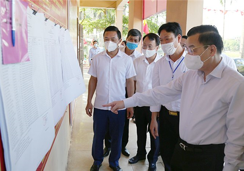 Sáng 14-5, Đoàn công tác số 1 của Ban Thường vụ Thành ủy Hà Nội do đồng chí Chu Ngọc Anh, Ủy viên Trung ương Đảng, Phó Bí thư Thành ủy, Chủ tịch UBND Thành phố, Phó Chủ tịch Ủy ban Bầu cử Thành phố làm Trưởng đoàn đã làm việc với huyện Phúc Thọ và quận Đống Đa về công tác bầu cử đại biểu Quốc hội khóa XV và đại biểu HĐND các cấp nhiệm kỳ 2021-2026; công tác phòng, chống dịch Covid-19 trên địa bàn.