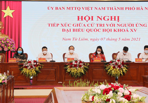 Sáng 7-5, tại 2 quận Thanh Xuân, Nam Từ Liêm thuộc Đơn vị bầu cử số 3 thành phố Hà Nội đã diễn ra Hội nghị tiếp xúc giữa cử tri với người ứng cử đại biểu Quốc hội khóa XV, thực hiện vận động bầu cử theo quy định của Luật bầu cử.
