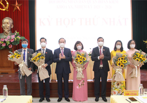 Phát huy khí thế thành công cuộc bầu cử, khẩn trương hành động theo phương châm cải cách hành chính, khoa học, trí tuệ, đổi mới, Hoàn Kiếm cần tiên phong gương mẫu trong vận hành hiệu quả mô hình chính quyền đô thị từ ngày 1-7-2021. Phó Bí thư Thành ủy, Chủ tịch HĐND Thành phố Nguyễn Ngọc Tuấn đã nhấn mạnh yêu cầu này trong phát biểu chỉ đạo tại kỳ họp thứ nhất HĐND quận Hoàn Kiếm khoá XX.