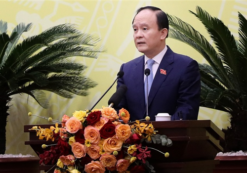 Sau một ngày rưỡi làm việc với tinh thần đổi mới, tích cực, trách nhiệm, nghiêm túc, kỳ họp thứ 2 HĐND Thành phố đã thành công tốt đẹp, hoàn thành toàn bộ nội dung chương trình đề ra. Đây là kỳ họp đầu tiên được HĐND Thành phố tổ chức bằng hình thức kết hợp trực tiếp và trực tuyến, vừa đảm bảo đủ thời gian để xem xét, thảo luận và quyết nghị những vấn đề quan trọng của kỳ họp, vừa đảm bảo quy định trong công tác phòng chống dịch bệnh Covid-19.
