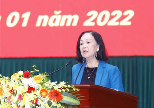 Sáng 13-1, Ban Tổ chức Trung ương tổ chức Hội nghị trực tuyến toàn quốc tổng kết công tác tổ chức xây dựng Đảng năm 2021, triển khai nhiệm vụ năm 2022. Đồng chí Trương Thị Mai, Ủy viên Bộ Chính trị, Bí thư Trung ương Đảng, Trưởng Ban Tổ chức Trung ương dự và phát biểu chỉ đạo. Dự và chủ trì tại điểm cầu Thành ủy Hà Nội có Ủy viên Trung ương Đảng, Phó Bí thư Thường trực Thành ủy Nguyễn Thị Tuyến; Ủy viên Ban Thường vụ Thành ủy, Trưởng ban Tổ chức Thành ủy Vũ Đức Bảo.