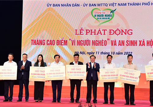 Tối 11-10, tại Cung Văn hóa lao động hữu nghị Việt - Xô, UBND - Ủy ban Mặt trận Tổ quốc Việt Nam thành phố Hà Nội tổ chức Lễ phát động Tháng cao điểm “Vì người nghèo và an sinh xã hội" năm 2022.