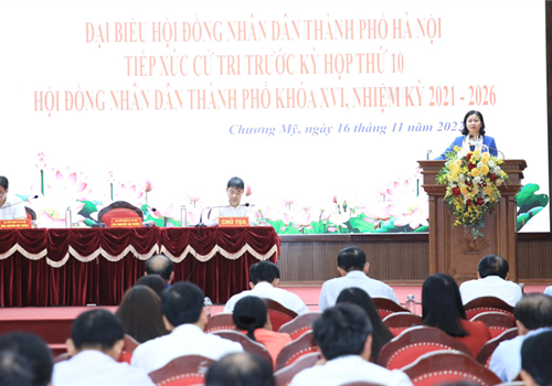 Sáng 16-11, Ủy viên Trung ương Đảng, Phó Bí thư Thường trực Thành ủy Hà Nội Nguyễn Thị Tuyến cùng các đại biểu HĐND thành phố ứng cử tại huyện Chương Mỹ đã tiếp xúc cử tri trước kỳ họp thứ mười, HĐND thành phố khóa XVI, nhiệm kỳ 2021-2026.