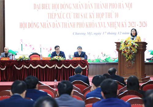 Sáng 17-12, Ủy viên Trung ương Đảng, Phó Bí thư Thường trực Thành ủy Hà Nội Nguyễn Thị Tuyến cùng Tổ đại biểu HĐND thành phố Hà Nội, Đơn vị bầu cử số 13 đã tiếp xúc cử tri huyện Chương Mỹ sau kỳ họp thứ mười, HĐND thành phố khóa XVI. 