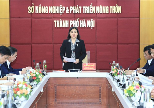 Chiều 22-12, Đoàn công tác của Ban Thường vụ Thành ủy do Ủy viên Trung ương Đảng, Phó Bí thư Thường trực Thành ủy Nguyễn Thị Tuyến dẫn đầu đã dự, chỉ đạo kiểm điểm đối với tập thể Ban Giám đốc Sở Nông nghiệp và Phát triển nông thôn Hà Nội năm 2022 và kiểm điểm sâu theo 3 nội dung được Thành ủy gợi ý đối với Ban Giám đốc Sở Nông nghiệp và Phát triển nông thôn.