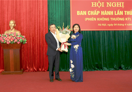 Sáng 4-4, Hội Nông dân thành phố Hà Nội tổ chức Hội nghị Ban Chấp hành lần thứ XI (phiên không thường kỳ). Tham dự Hội nghị có Ủy viên Trung ương Đảng, Phó Bí thư Thường trực Thành ủy Nguyễn Thị Tuyến; đại diện lãnh đạo Hội Nông dân Việt Nam; các sở, ban, ngành Thành phố và huyện Đan Phượng.