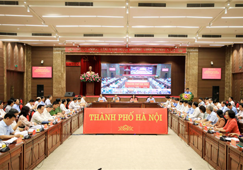 Chiều 28-9, Thường trực Thành ủy – HĐND – UBND thành phố tổ chức hội nghị giao ban Quý III-2022 với lãnh đạo các quận, huyện, thị xã theo hình thức trực tuyến.