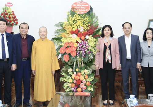 Nhân dịp Xuân Quý Mão 2023, chiều 14-1, tại chùa Bằng (quận Hoàng Mai, Hà Nội), Ủy viên Trung ương Đảng, Phó Bí thư Thường trực Thành ủy Hà Nội Nguyễn Thị Tuyến đã tới thăm và chúc mừng Giáo hội Phật giáo Việt Nam thành phố Hà Nội. Cùng tham gia đoàn có đại diện lãnh đạo Ban Dân vận Thành ủy, Ban Tôn giáo thành phố.