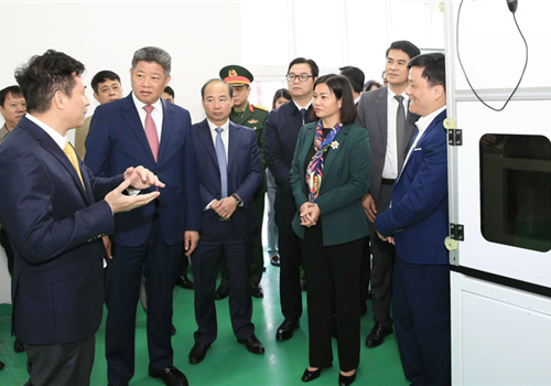 Sáng 31-1, Ủy viên Trung ương Đảng, Phó Bí thư Thường trực Thành ủy Hà Nội Nguyễn Thị Tuyến đã đến thăm và động viên sản xuất tại huyện Chương Mỹ (Hà Nội). Cùng đi có Thành uỷ viên, Phó Chủ tịch UBND thành phố Hà Nội Nguyễn Mạnh Quyền và lãnh đạo một số sở, ngành thành phố.